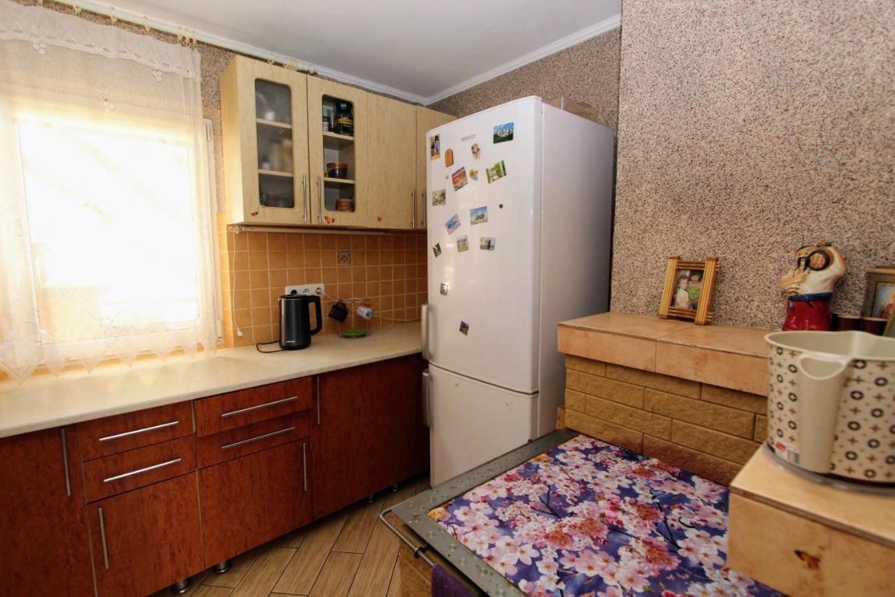 Hrystyna Apartamento Yablunytsya Exterior foto