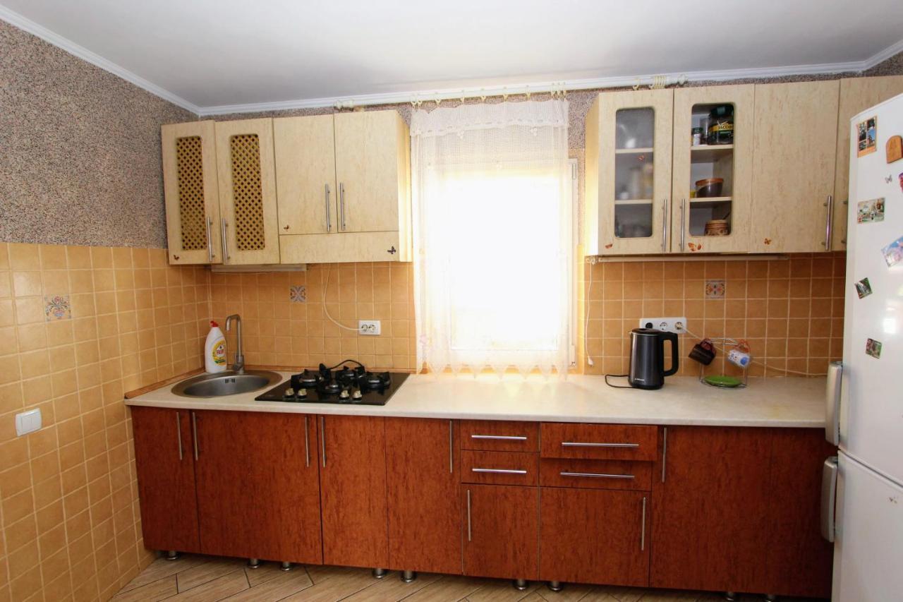 Hrystyna Apartamento Yablunytsya Exterior foto